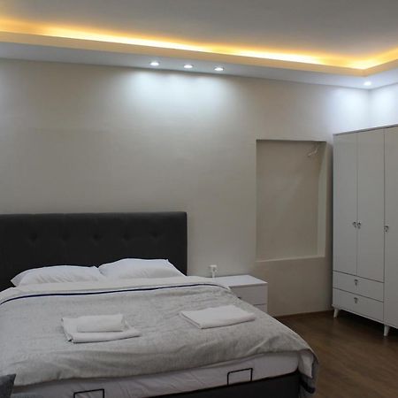 Beyoglu Asmalimescit'Te Mobilyali Balkonlu Daire Apartment Istanbul Exterior photo